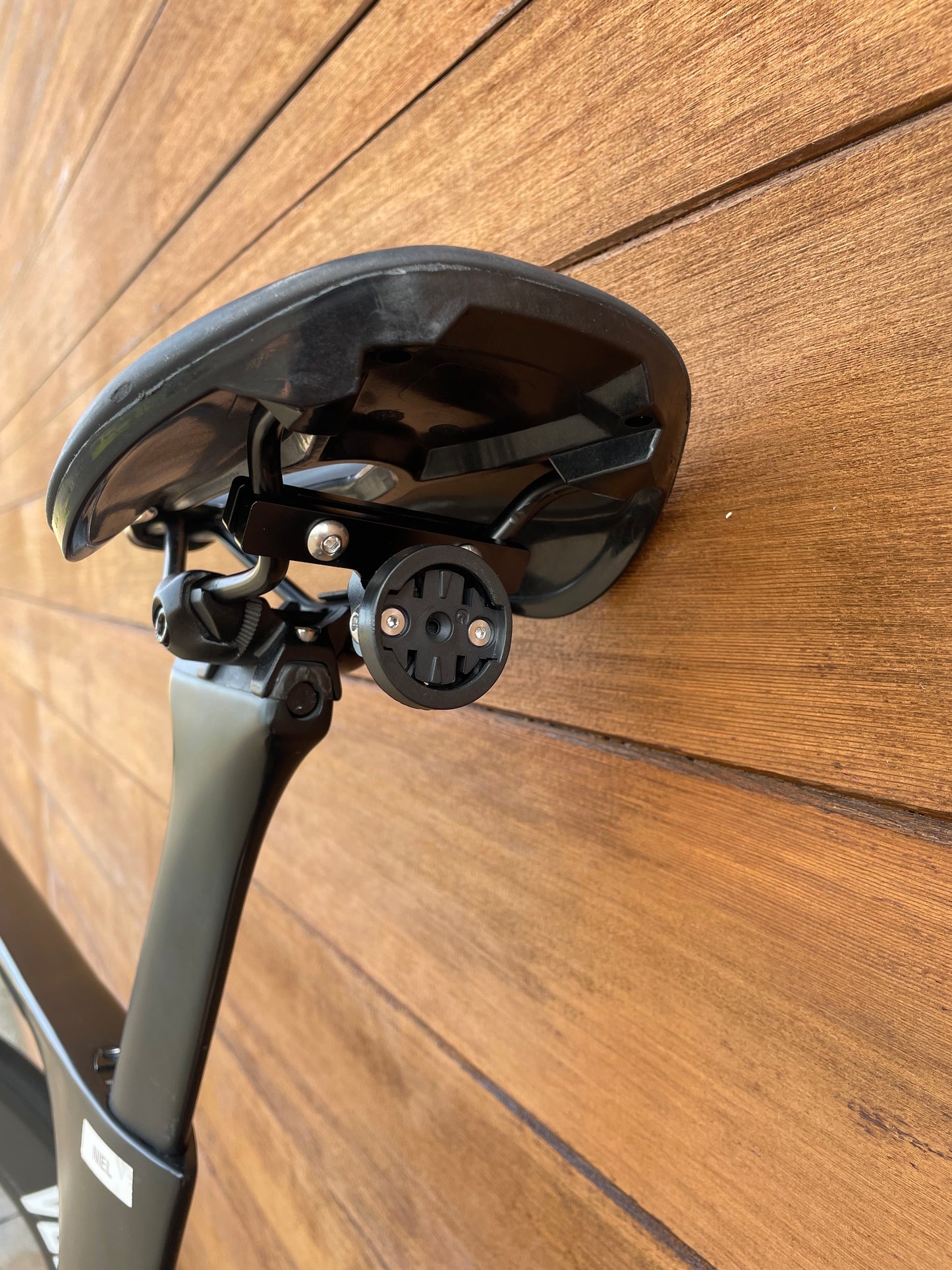Solar Garmin seat mount